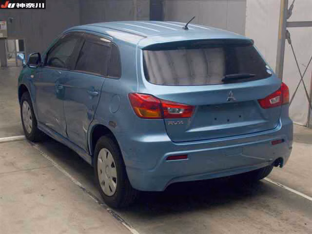 MITSUBISHI RVR