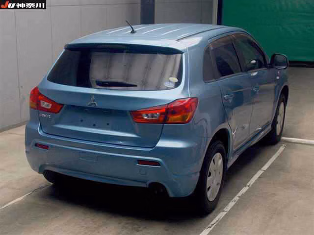 MITSUBISHI RVR