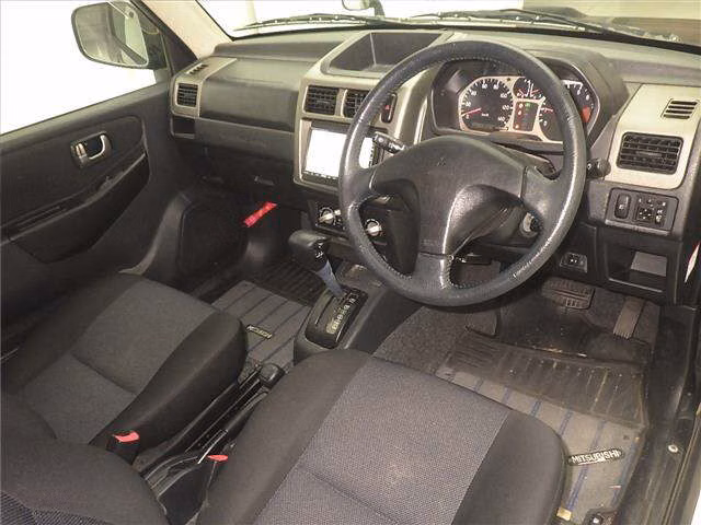 MITSUBISHI PAJERO MINI