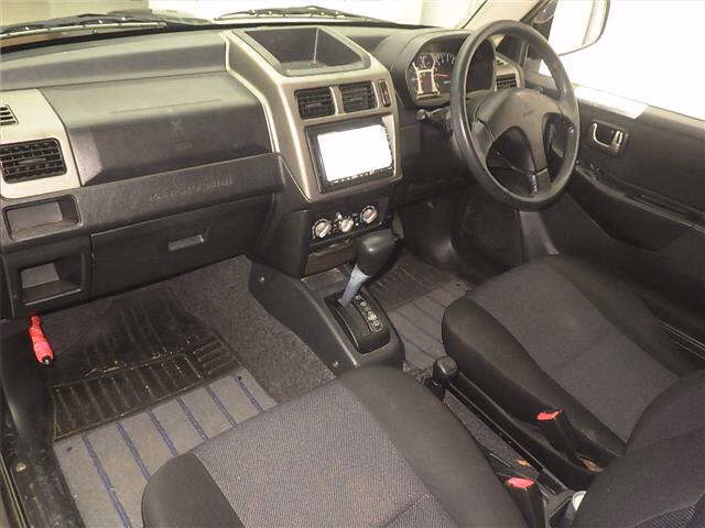 MITSUBISHI PAJERO MINI