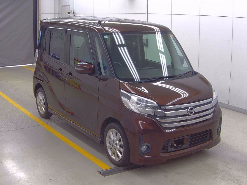 NISSAN DAYZ ROOX