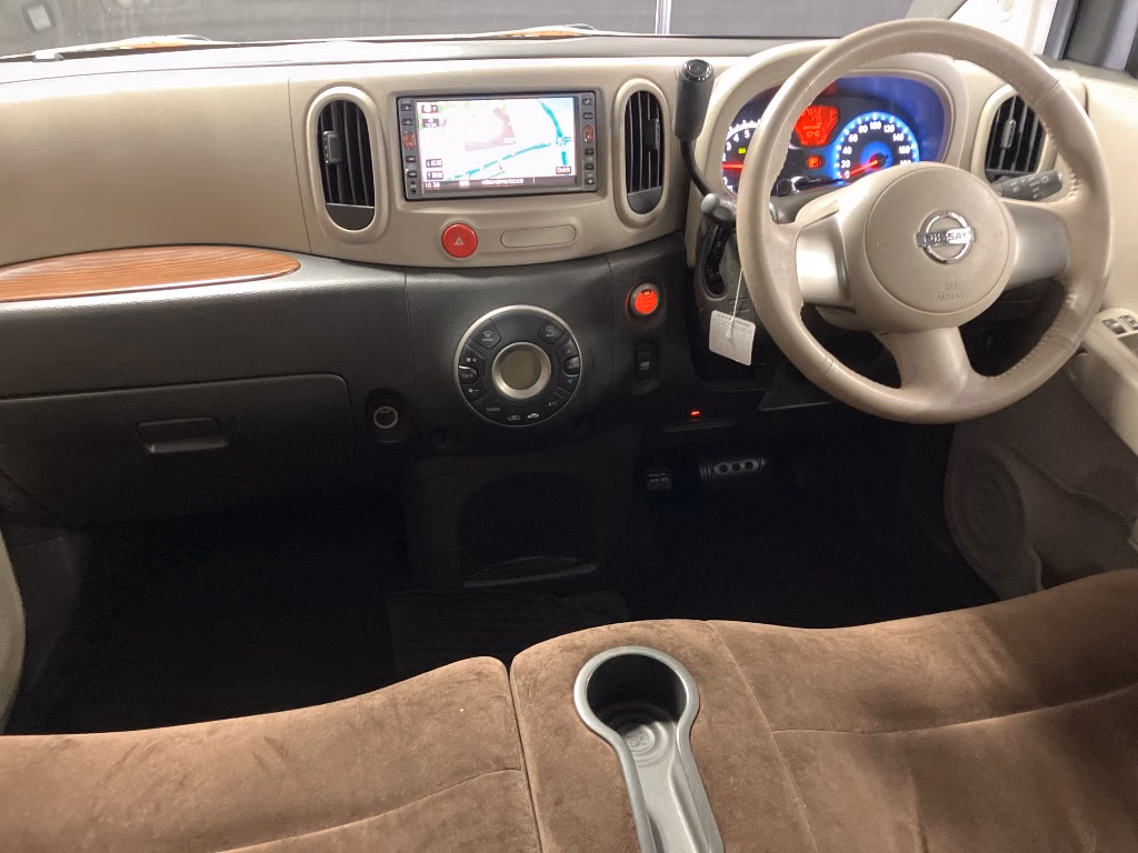 NISSAN CUBE