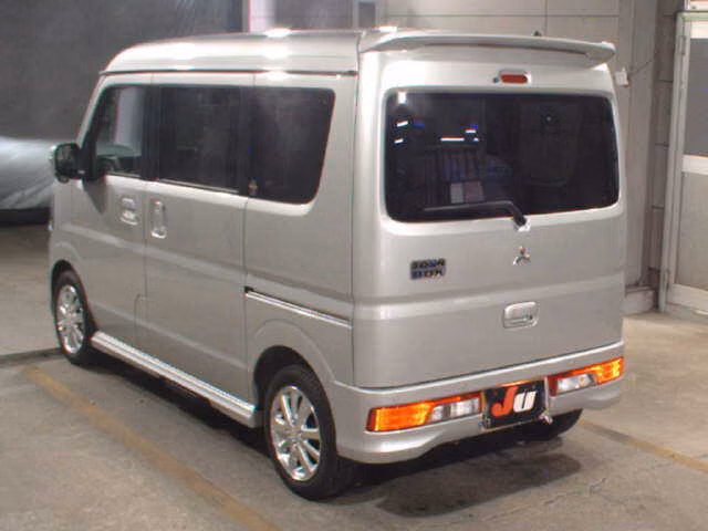 MITSUBISHI TOWN BOX