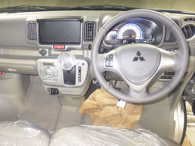 MITSUBISHI TOWN BOX