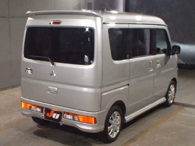 MITSUBISHI TOWN BOX
