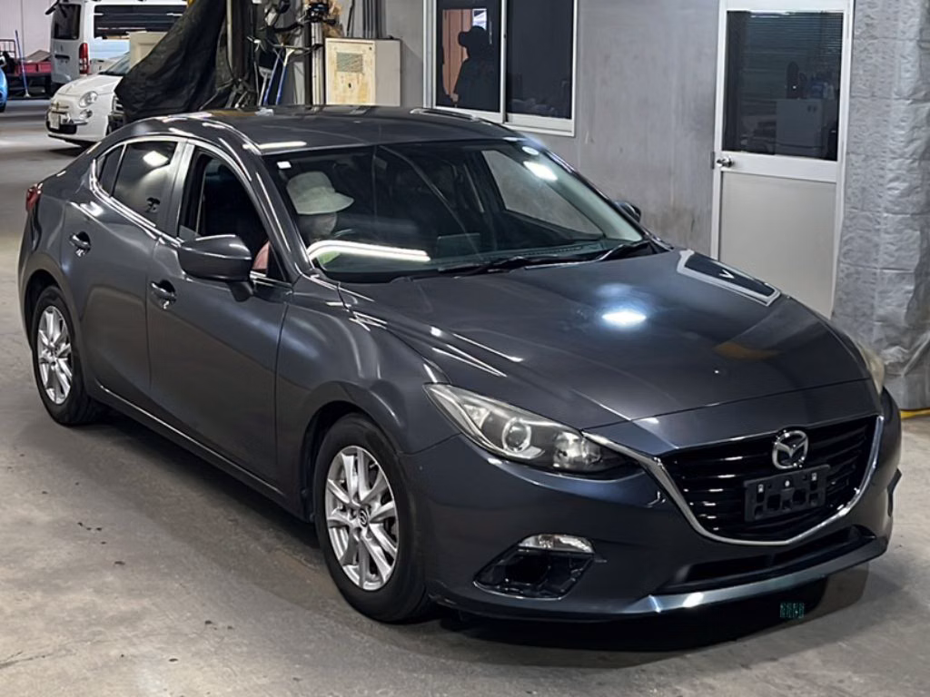 MAZDA AXELA