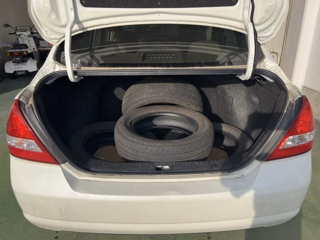 NISSAN TIIDA LATIO