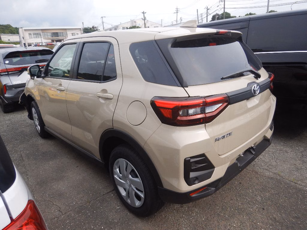 TOYOTA RAIZE