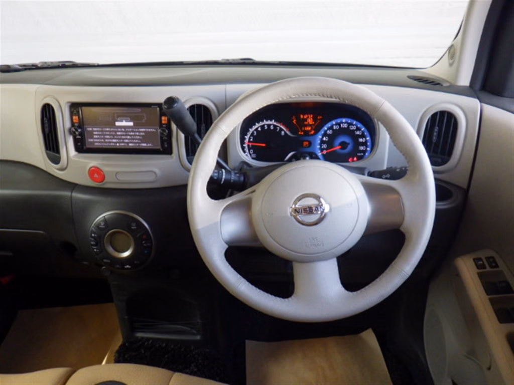 NISSAN CUBE