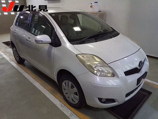 TOYOTA VITZ
