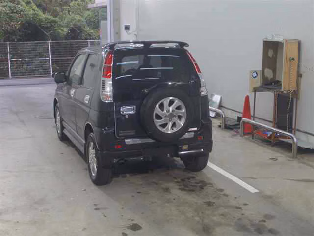 DAIHATSU TERIOS KID
