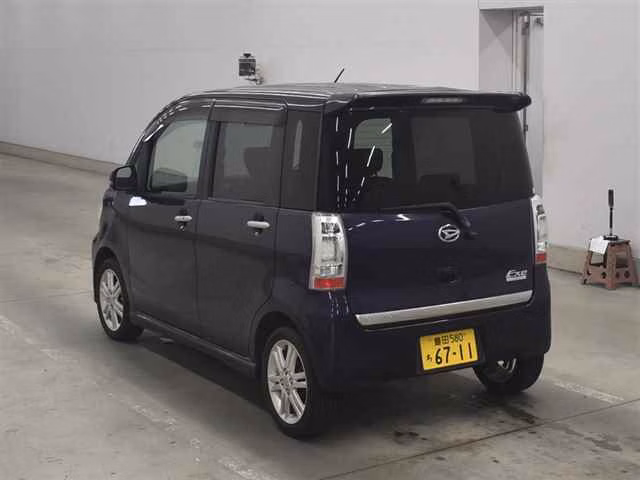 DAIHATSU TANTO EXE