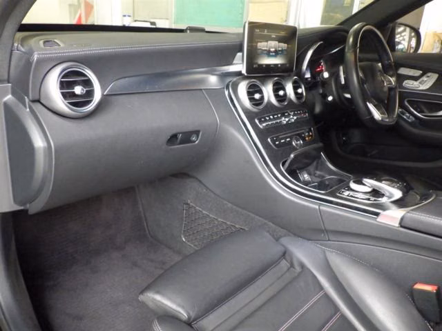 MERCEDES-BENZ C-CLASS