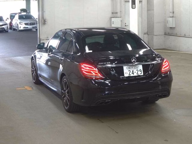 MERCEDES-BENZ C-CLASS