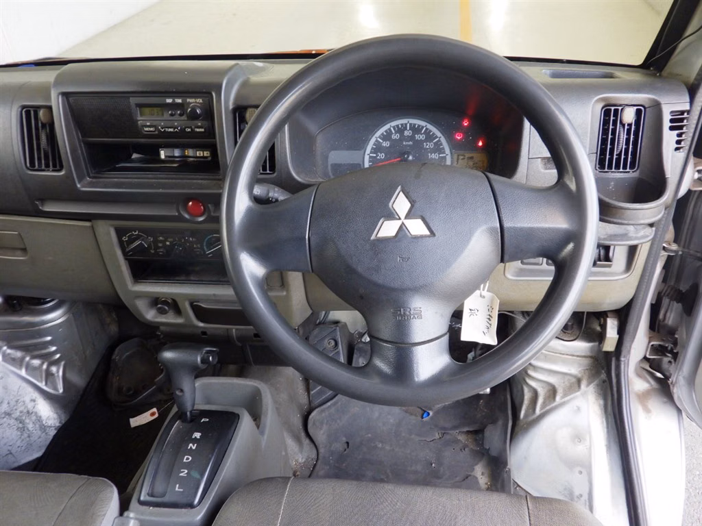 MITSUBISHI MINICAB