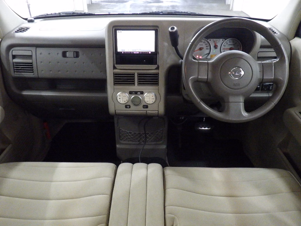 NISSAN CUBE