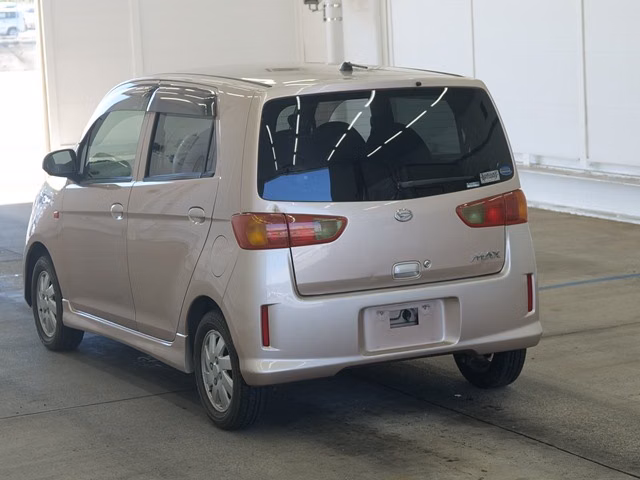 DAIHATSU MAX