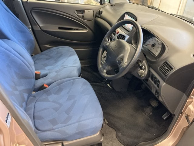 DAIHATSU MAX