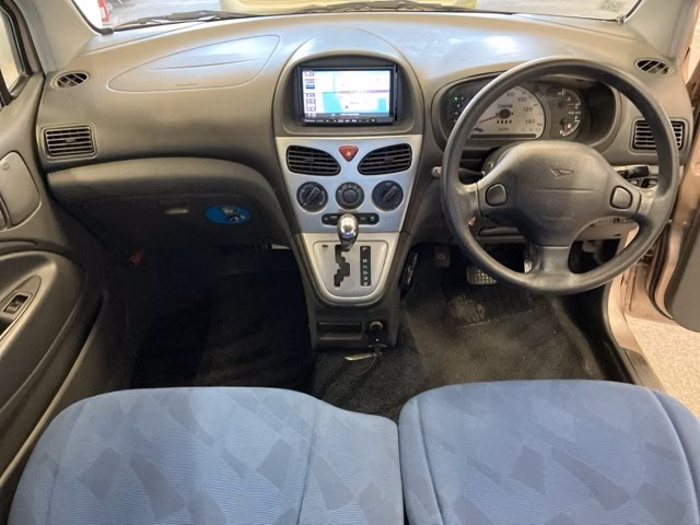DAIHATSU MAX