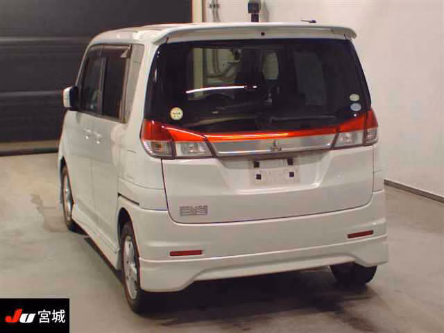 MITSUBISHI DELICA D:2
