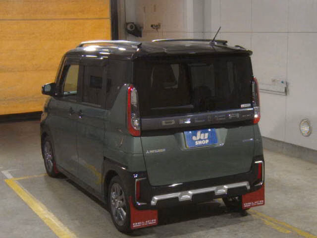 MITSUBISHI DELICA MINI