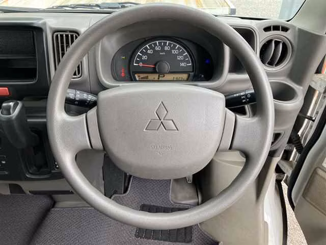 MITSUBISHI MINICAB