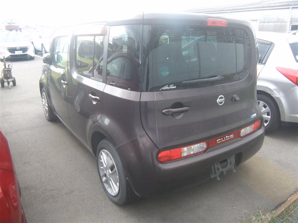 NISSAN CUBE