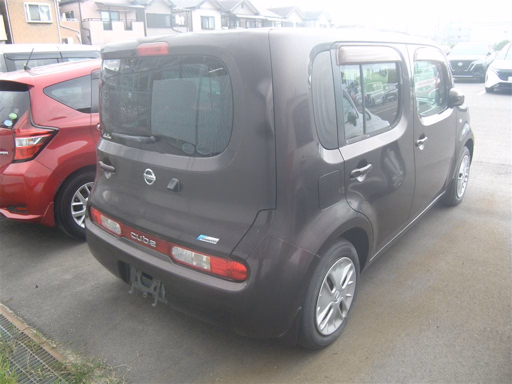 NISSAN CUBE