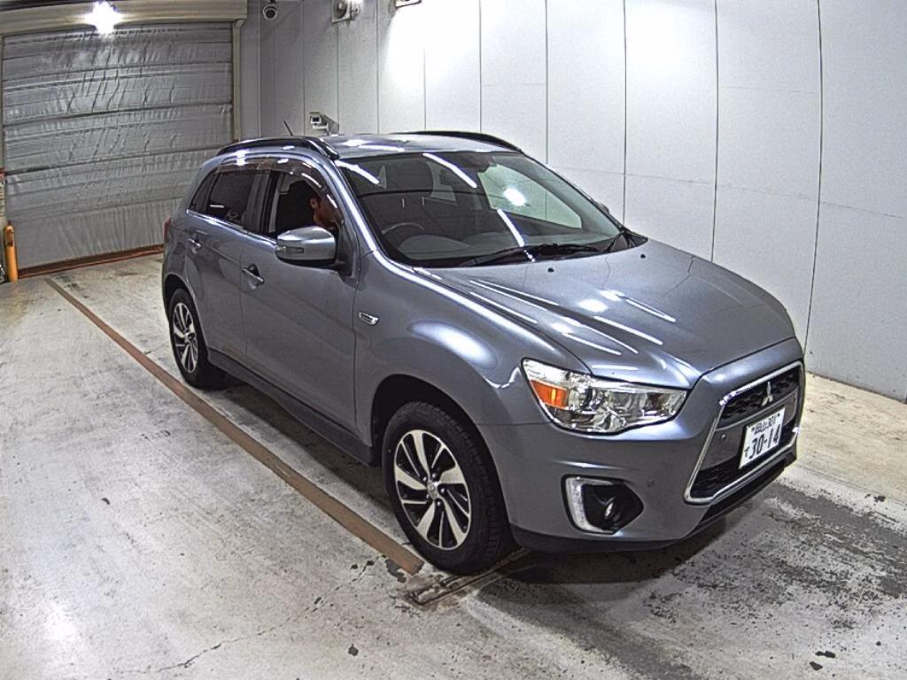 MITSUBISHI RVR