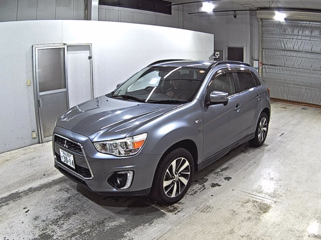 MITSUBISHI RVR