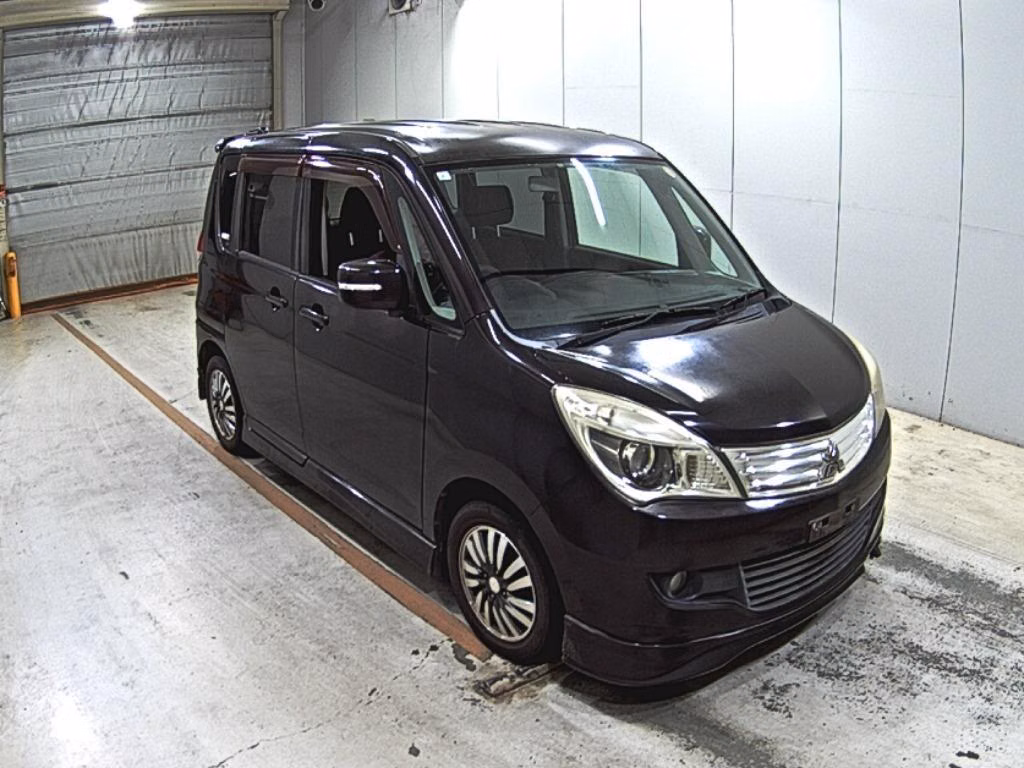 MITSUBISHI DELICA D:2