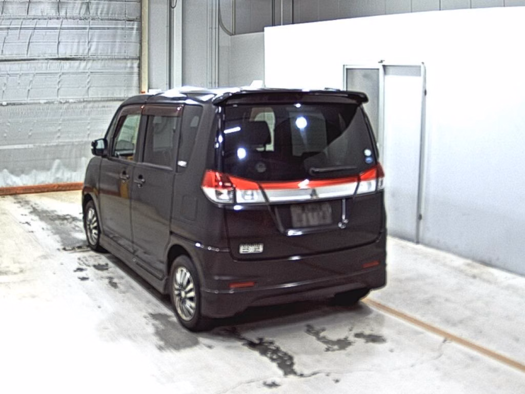 MITSUBISHI DELICA D:2