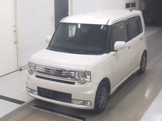 DAIHATSU MOVE CONTE