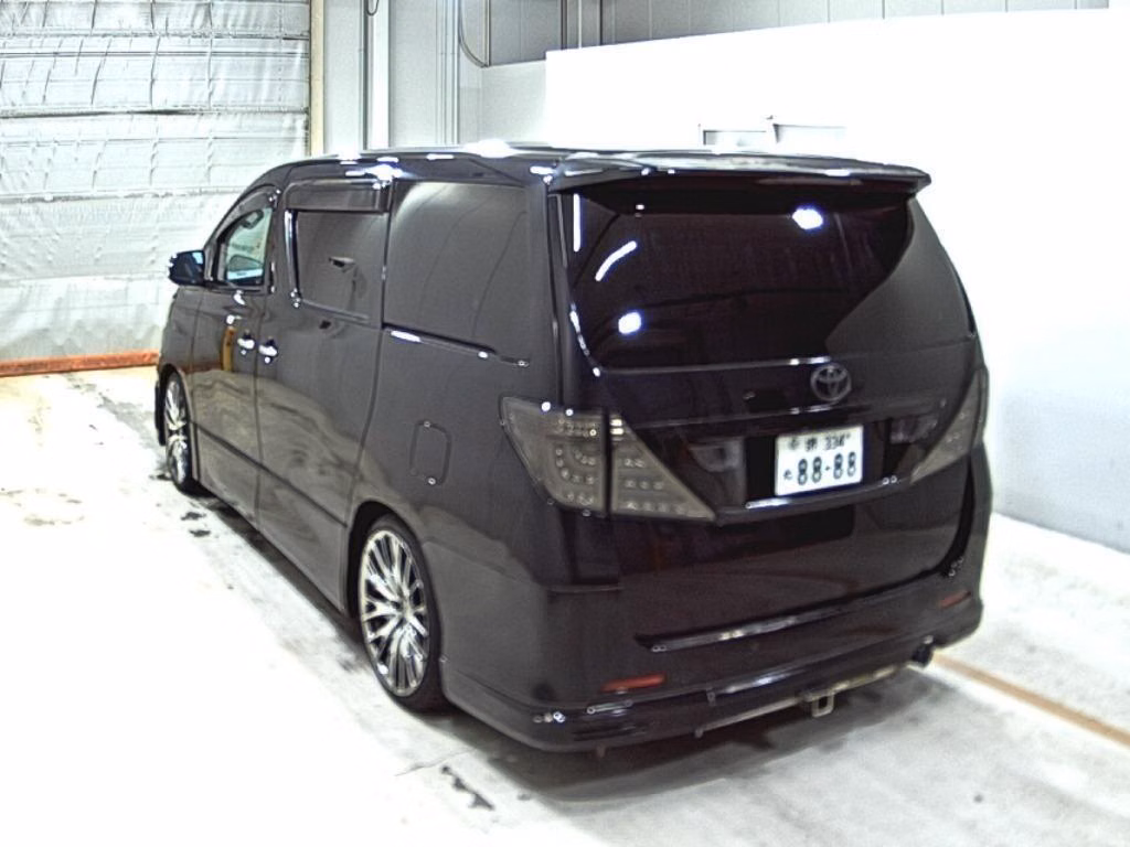 TOYOTA VELLFIRE