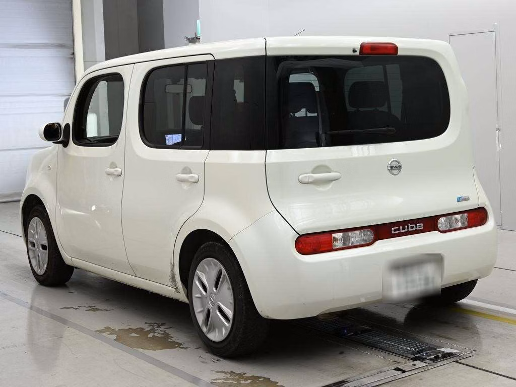 NISSAN CUBE