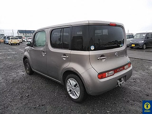 NISSAN CUBE