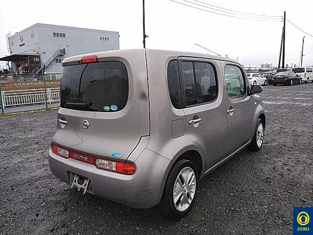 NISSAN CUBE