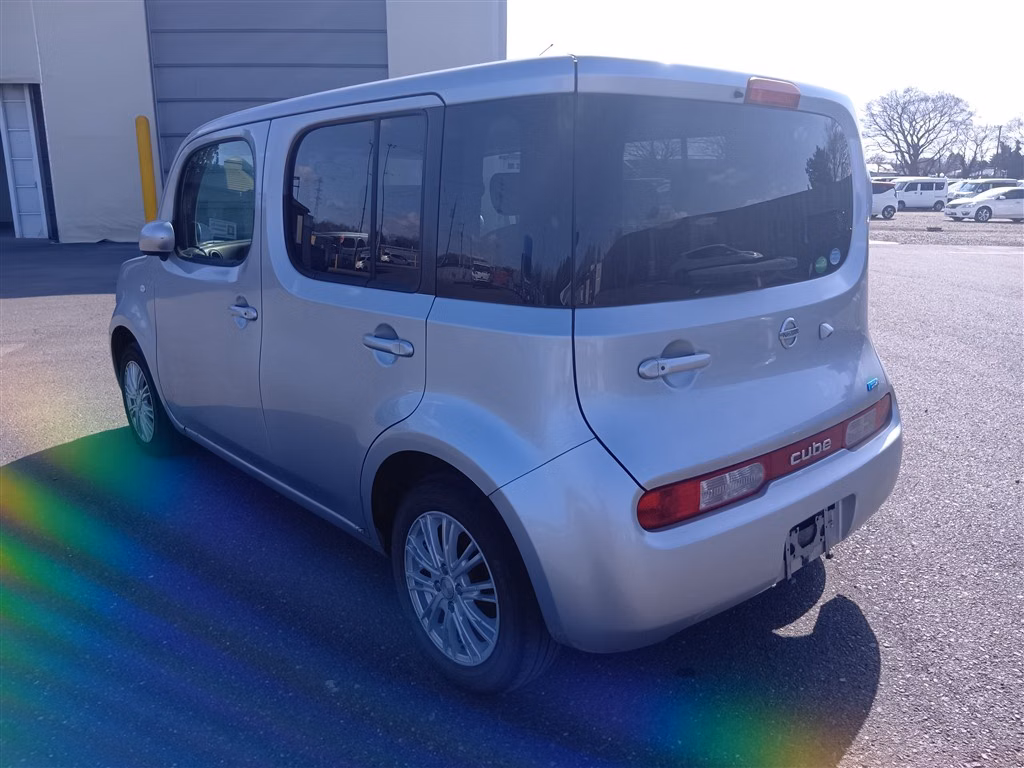 NISSAN CUBE