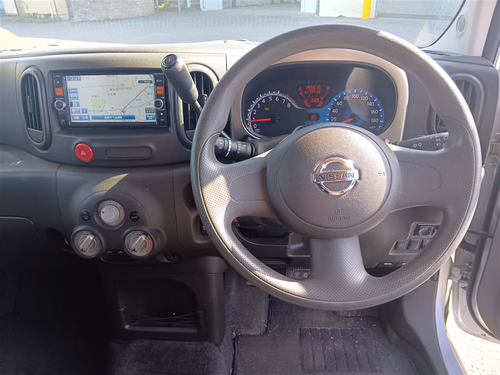 NISSAN CUBE