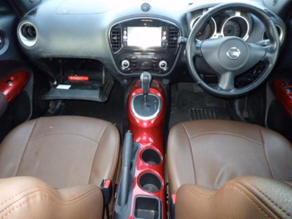 NISSAN JUKE