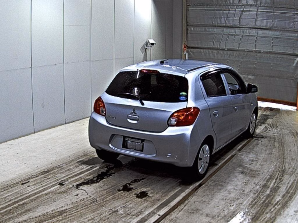 MITSUBISHI MIRAGE