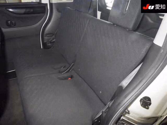 HONDA N-BOX+