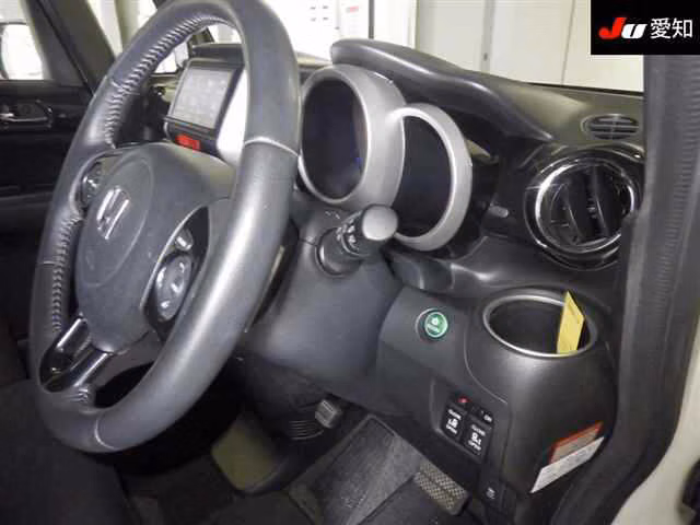 HONDA N-BOX+