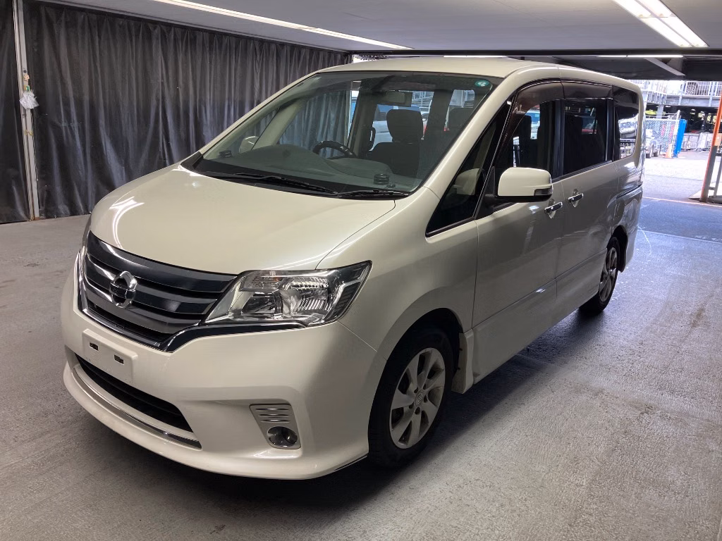 NISSAN SERENA