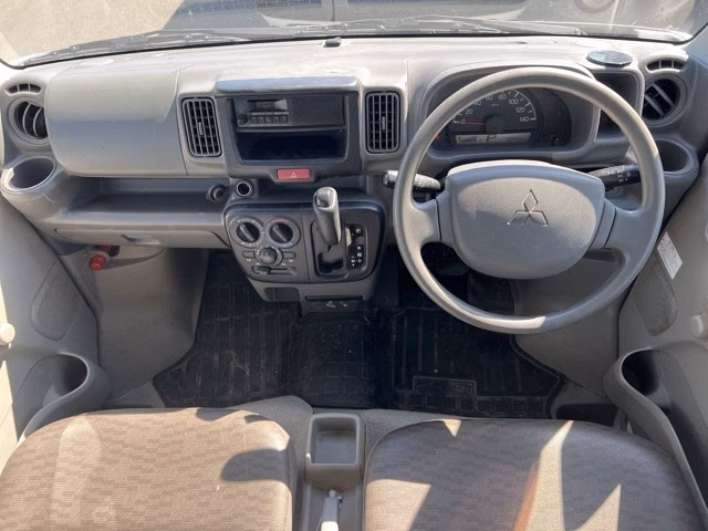 MITSUBISHI MINICAB