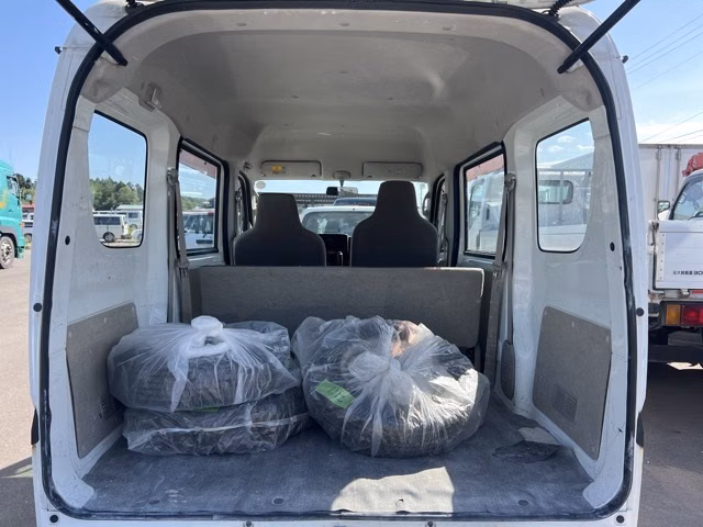 MITSUBISHI MINICAB