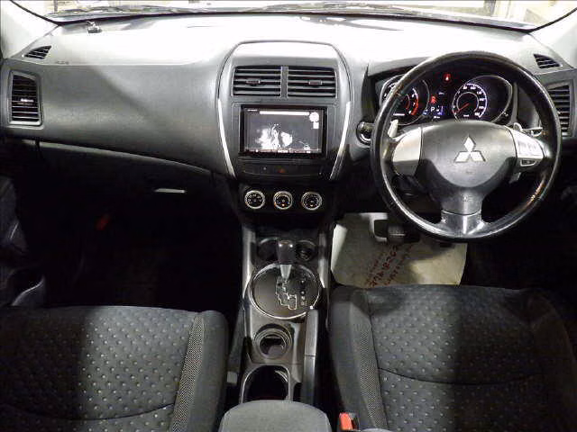 MITSUBISHI RVR