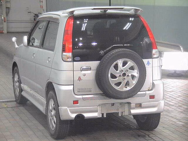 DAIHATSU TERIOS KID