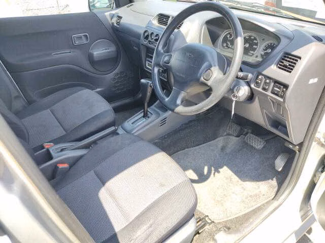 DAIHATSU TERIOS KID