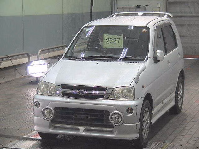 DAIHATSU TERIOS KID